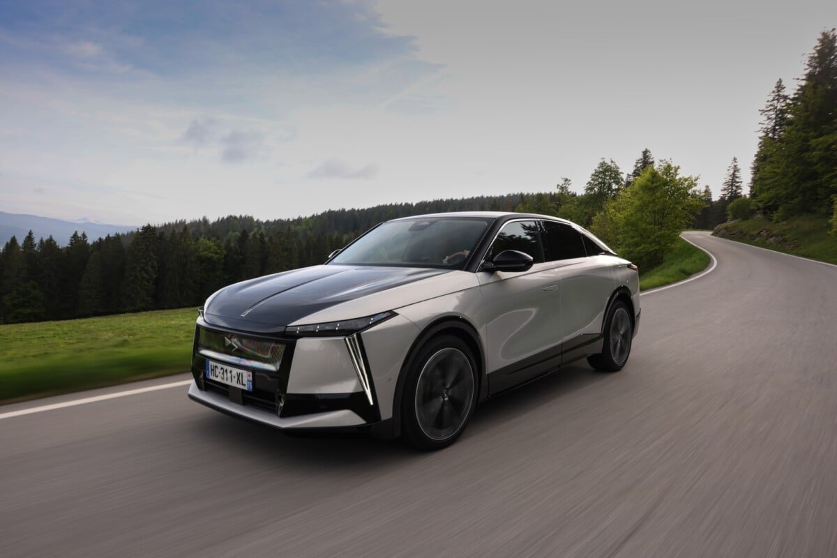 DS N°8, márkás részletek