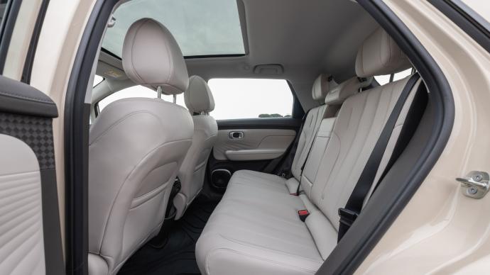 Places arrière de la GAC Aion UT