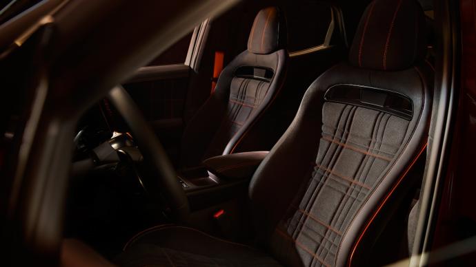 Genesis GV60 Magma
